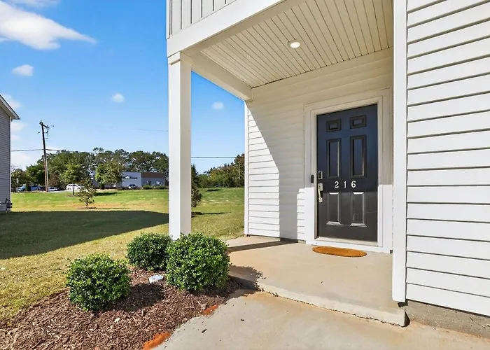 Upscale Greenville Getaway 10 Mins 2 Falls Park